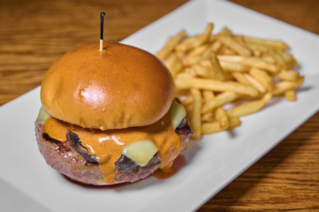 HOUSE BURGER