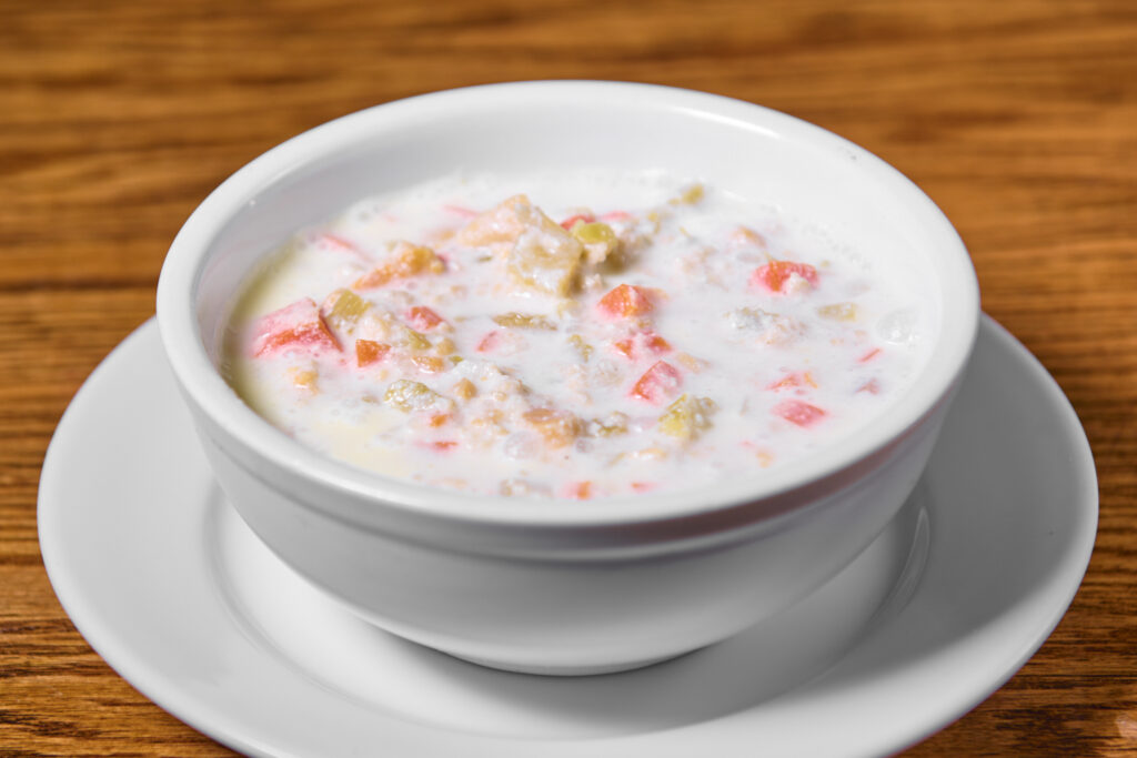 NEW ENGLAND CLAM CHOWDER